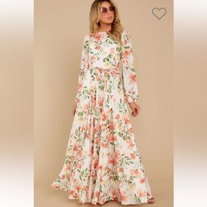 Maxi floral Dress. Never worn. Perfect condition.